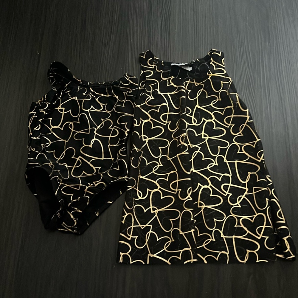 Gold heart kids swim